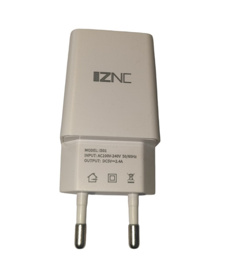 Зарядное устройство IZNC-i501 5В 2.4A с разъемом USB фото 1 — GSM Sota